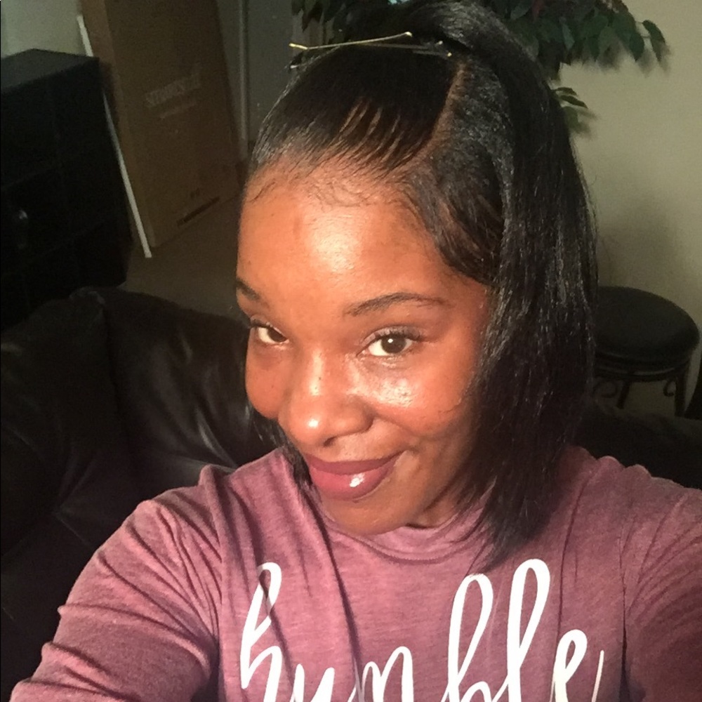 Meet your Posher, Sonya